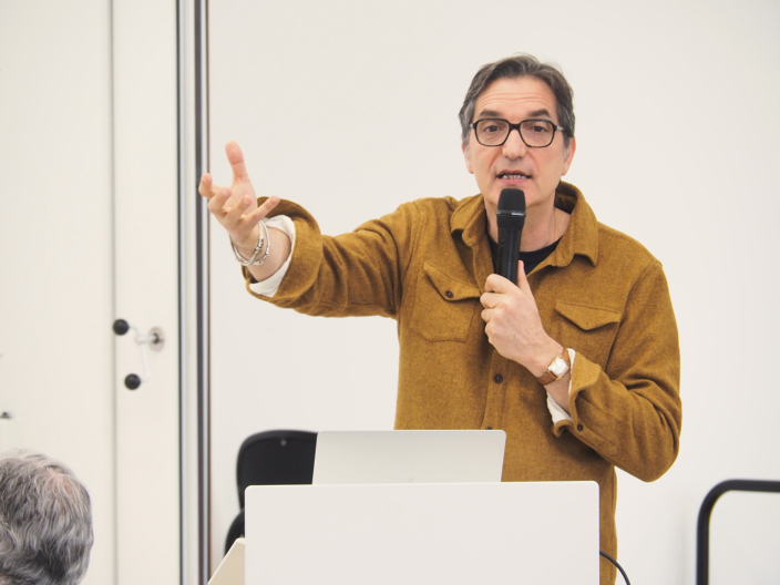 Le Pr José Cohen présente son projet de recherche intitulé “Immunorégulation et Biothérapie” ainsi que son équipe.